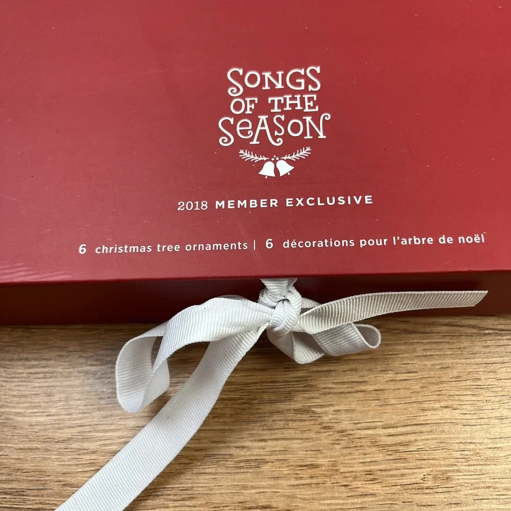 Hallmark Keepsake Ornament Club 2018 Songs of The Season Set‎
